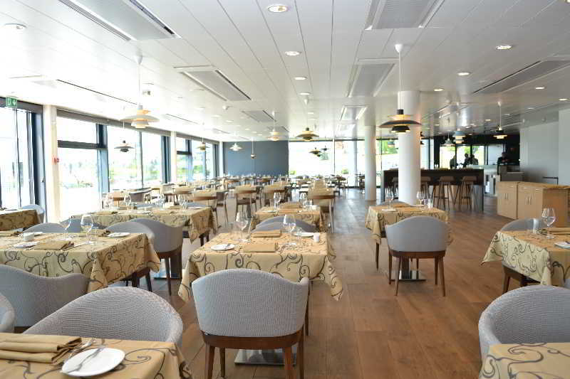 Discovery Hotel 3* Superior Крисие Екстериор снимка