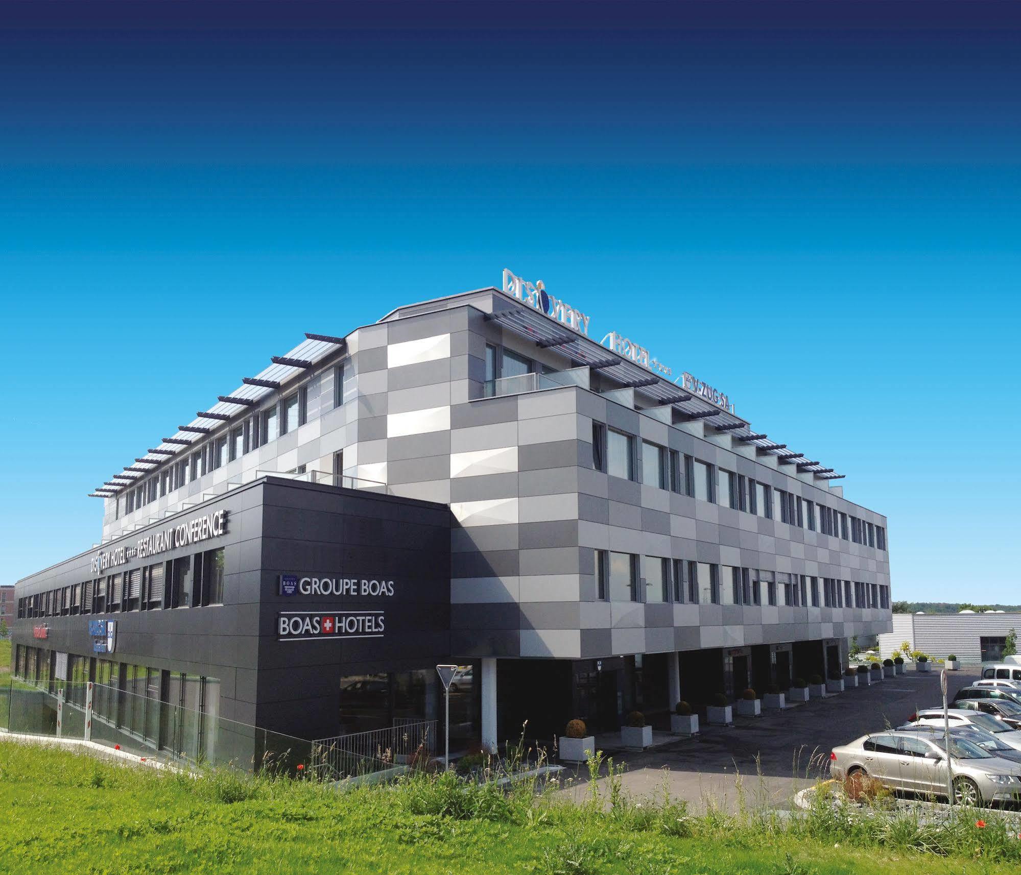Discovery Hotel 3* Superior Крисие Екстериор снимка