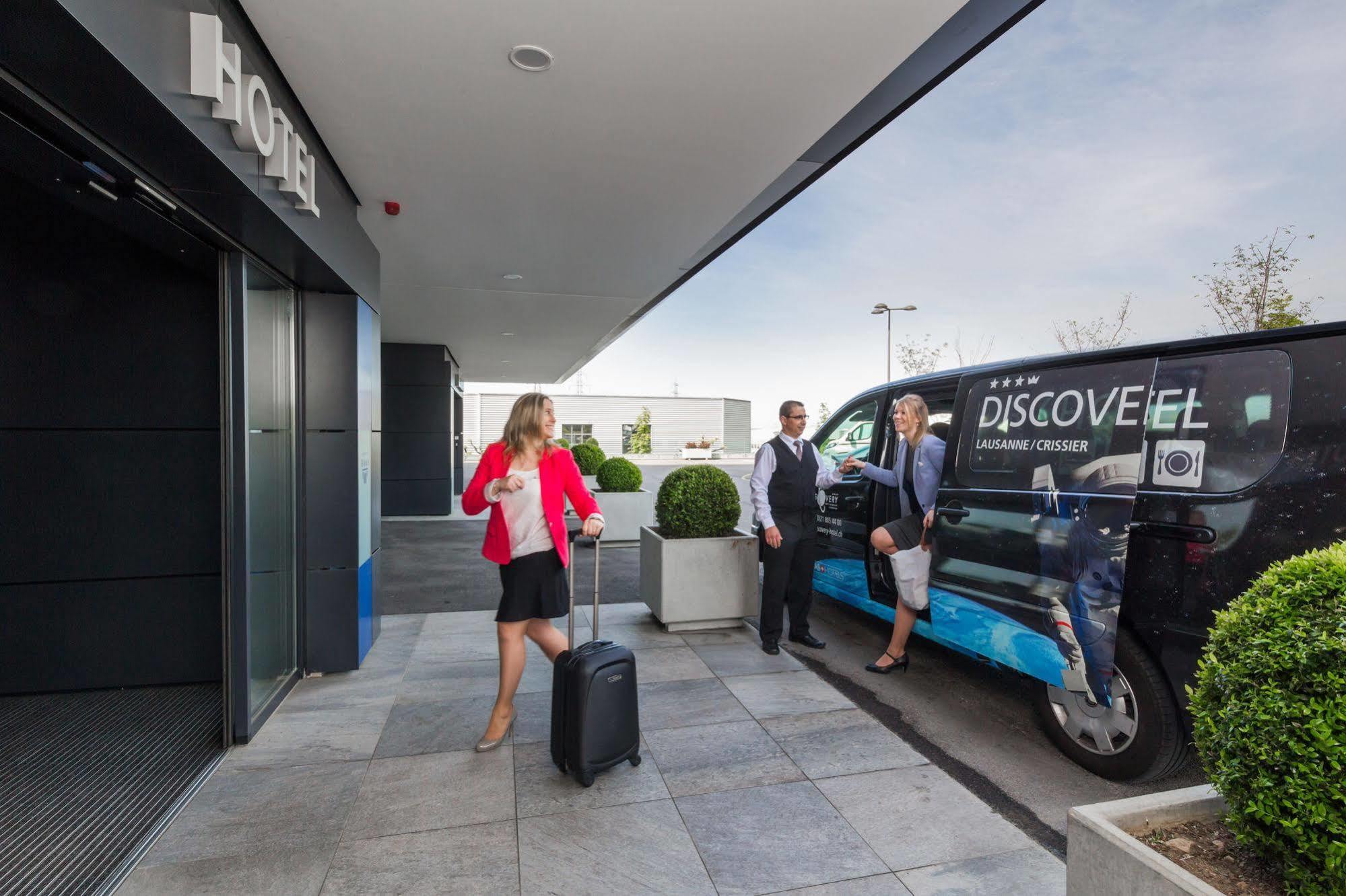 Discovery Hotel 3* Superior Крисие Екстериор снимка